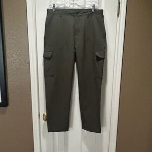 Old Navy Women StretchTech Cargo Pants Olive  Green Athleisure Active Casual XL